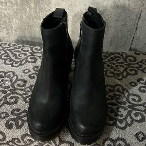 Dr. Martens Magdalena Platform Bootie